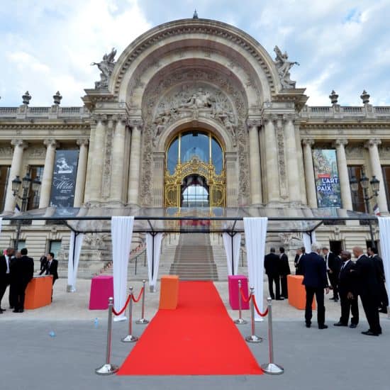 Tapis rouge accueil invités