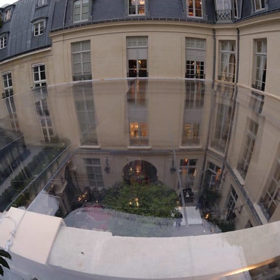 Couverture d'une cour sur-mesure